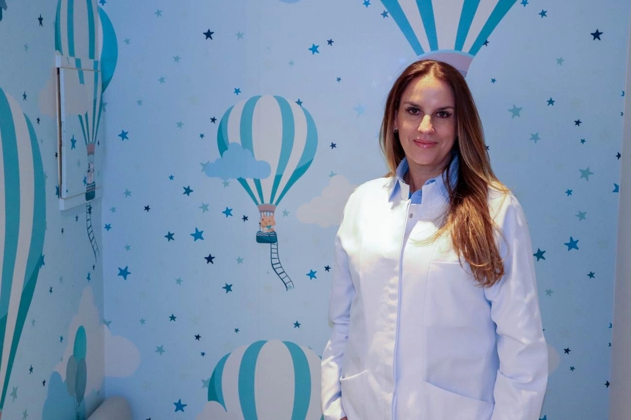 DRA YARA AFONSO REINA