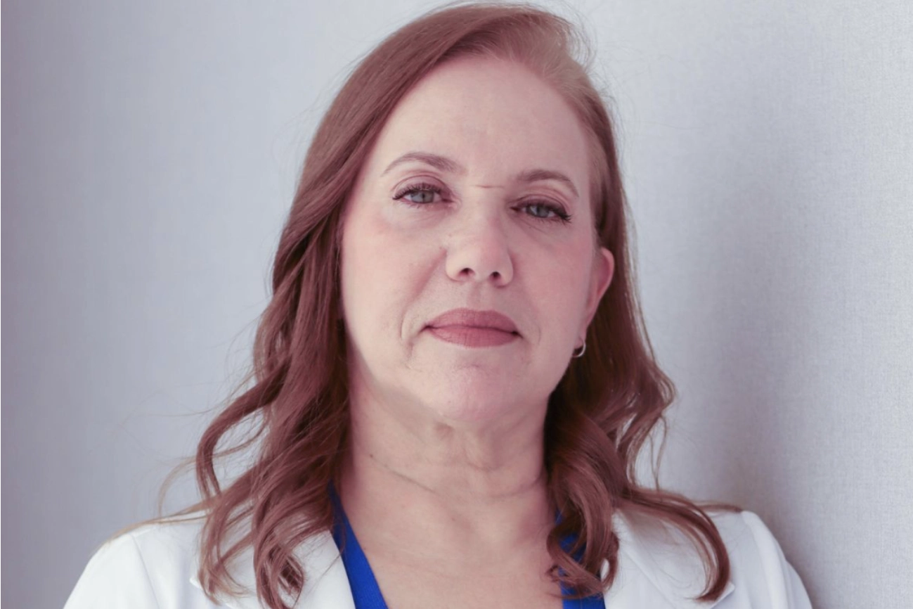 DRA ADELIA MARIA SOUZA ROSSI