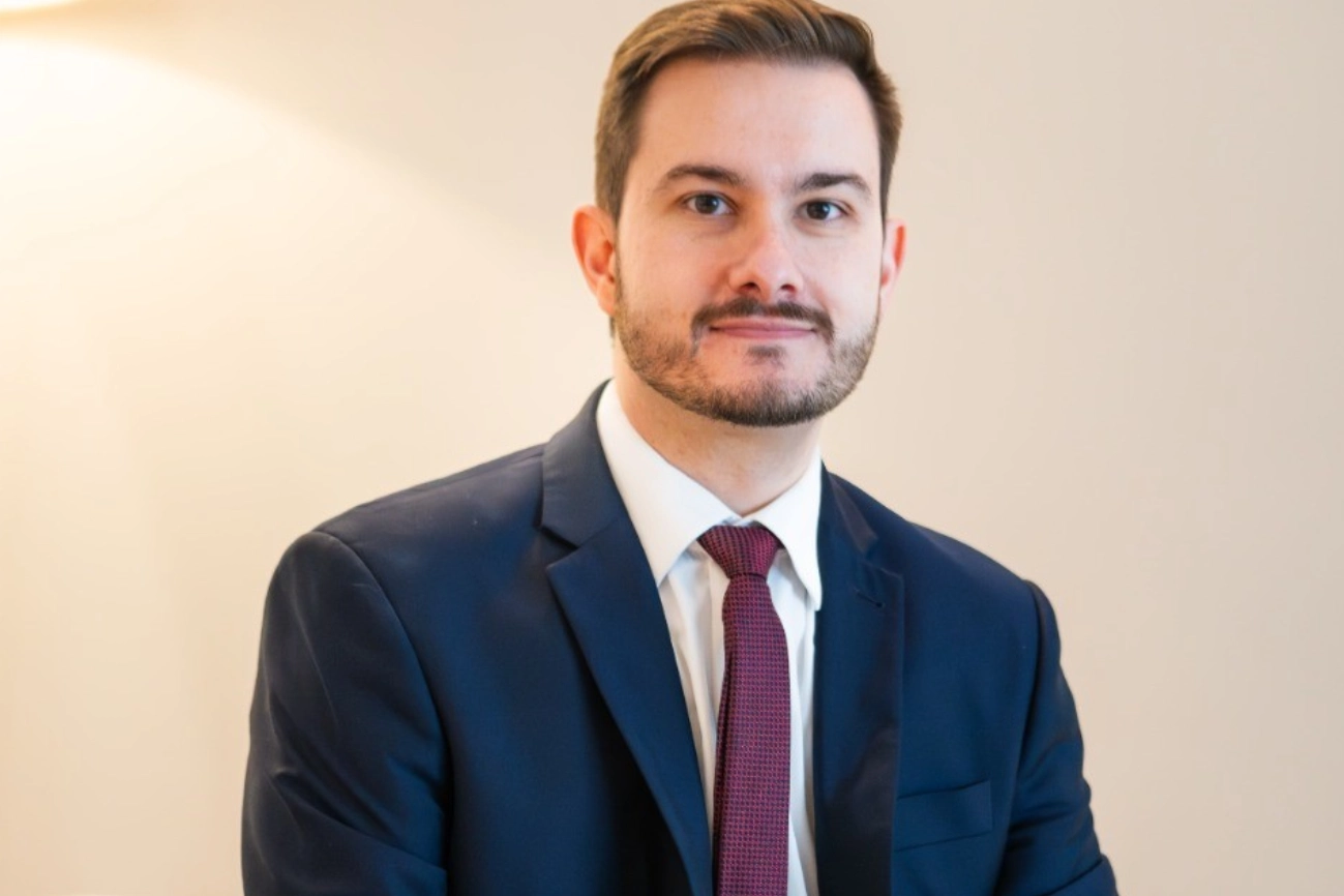 DR. VITOR FIGUEIRA